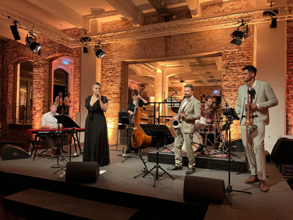 myWeddingBand - Hochzeitsband und Hochzeits DJ