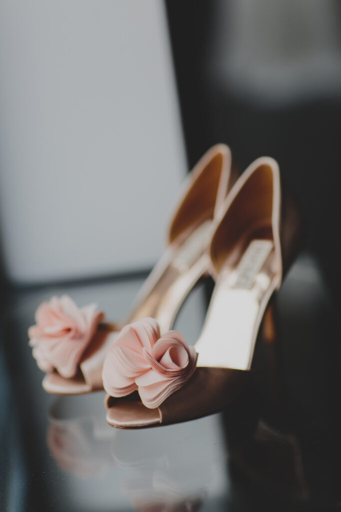 Brautschuhe im Laden all about dreams in Stuttgart