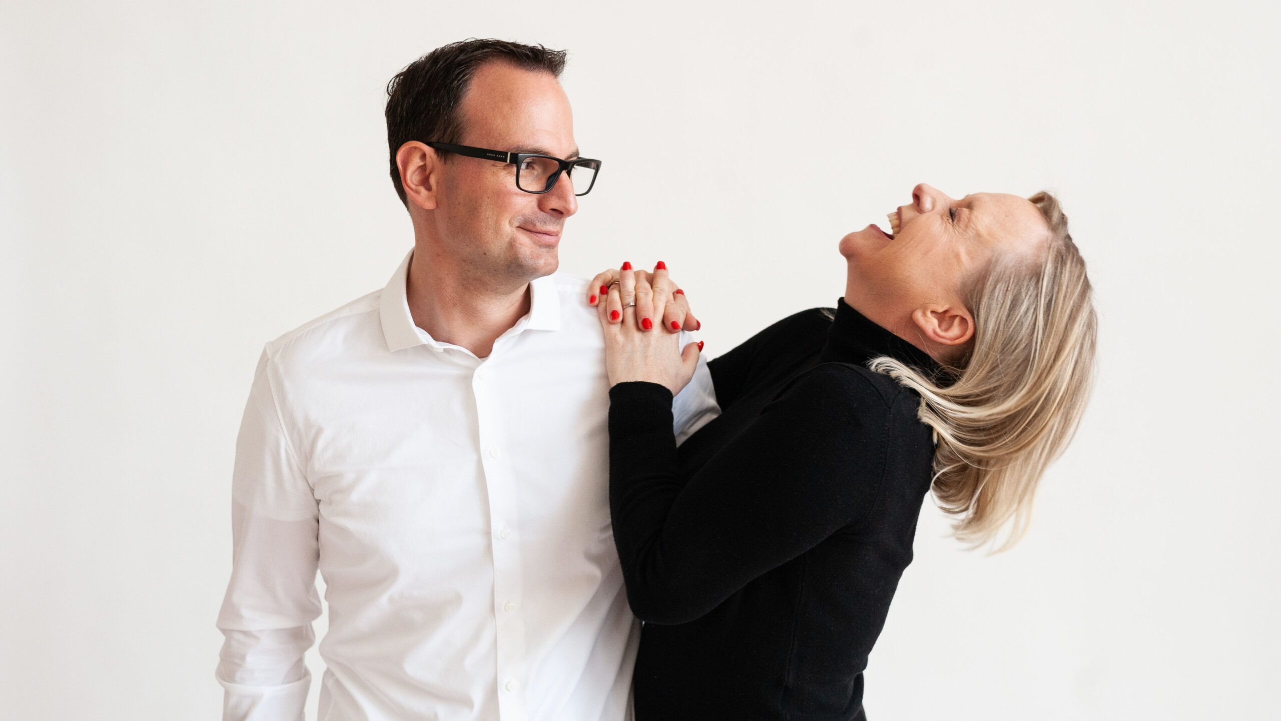 Björn und Julia von The Tailors Photography. Die beiden Fotografen sind auf Destination Weddings spezialisiert.